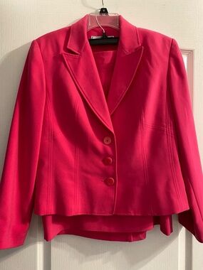 VTG TRAVIS AYERS 2 PC HOT PINK SKIRT SUIT SIZE 10